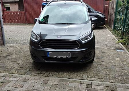 Ford Tourneo Courier 1.0 EcoBoost 74kW Titanium T...