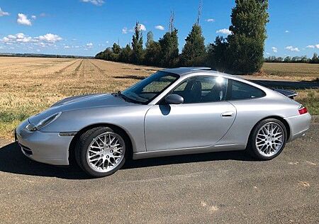 Porsche 996 Carrera 4 Coupé Carrera