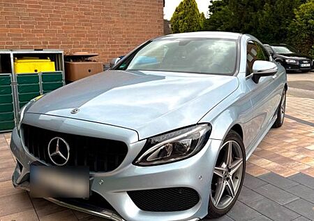 Mercedes-Benz C 220 d 4MATIC AMG Line Autom. AMG Line