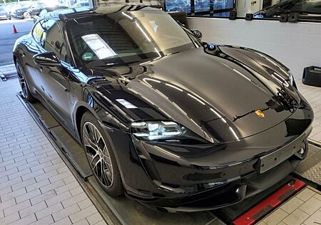 Porsche Taycan Turbo+PCCB+Alu 21"+4+1 Sitze+HUD+SCP+ACC+