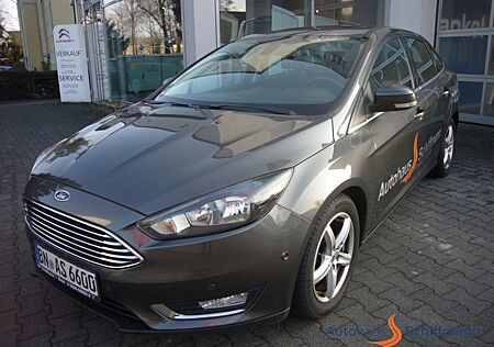 Ford Focus Titanium 1.0 EcoBoost Navi Mehrzonenklima