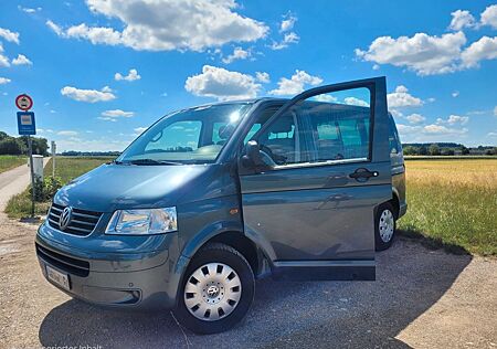 VW T5 Multivan Volkswagen Beach