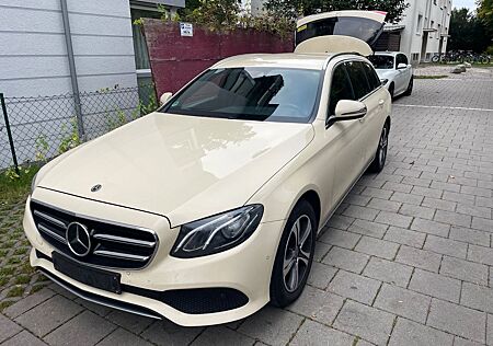 Mercedes-Benz E 220 gebraucht kaufen Mercedes-Benz E 220 d T Autom. -