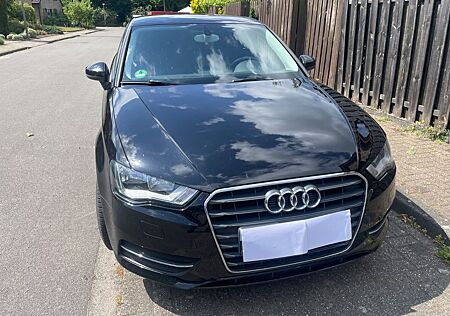 Audi A3 1.2 TFSI S tronic Ambiente Sportback Ambiente