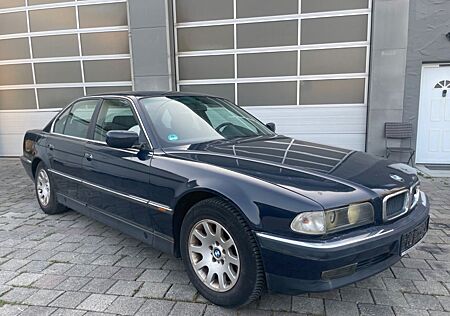 BMW 728i *Schalter*6-Zylinder*Klima*Ohne TÜV*