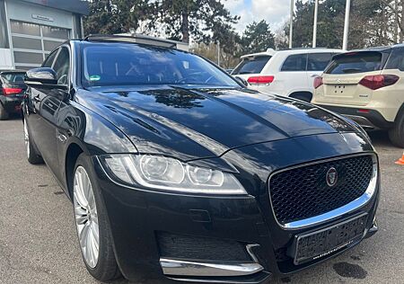 Jaguar XF E-Perfo. 163PS Automatik/Panorama/Leder/Xenon