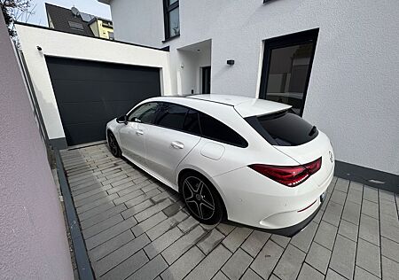 Mercedes-Benz CLA 200 Shooting Brake CLA 200 Shoot. Brake AMG Paket CLA 200 DCT Sho.