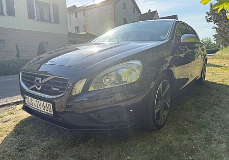 Volvo V60 D3 Geartronic RDesign RDesign