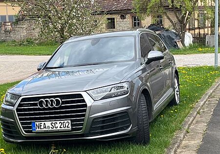 Audi Q7 3.0 TDI quattro tiptronic -