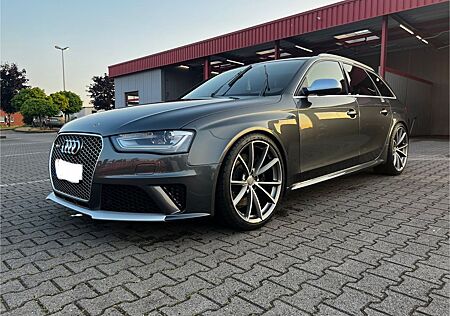 Audi RS4 B8 4.2 FSI Quattro Schalensitze ACC Pano B&O