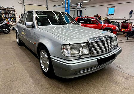 Mercedes-Benz 500 E W124 - EU VERSION/TOP/ROSTFREI