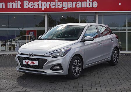 Hyundai i20 1.2 Select Klima Tempomat PDC Bluetooth