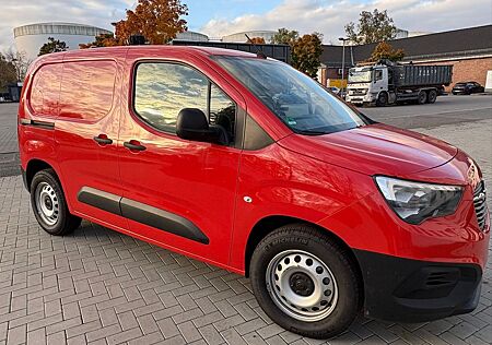 Opel Combo E Cargo Basis 3 Sitzer 1580 Km