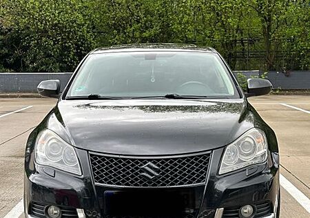 Suzuki Kizashi 2.4 SPORT CVT Allrad SPORT