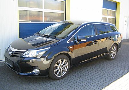 Toyota Avensis Kombi Executive
