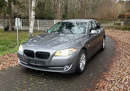 BMW 528i -