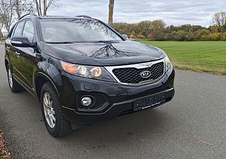 Kia Sorento 4x4 AUTOMATIK 2HD+AHK+SCHECKHEFT+XENON+NAVI