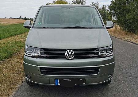 VW T5 Multivan Volkswagen 5.2 / 140 PS ( sehr gepflegt )