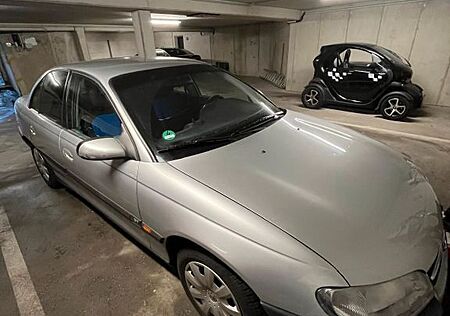 Opel Omega 2.0 16V CD CD