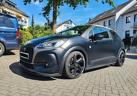 DS Automobiles DS3 PERFORMANCE Black Special 208 ps