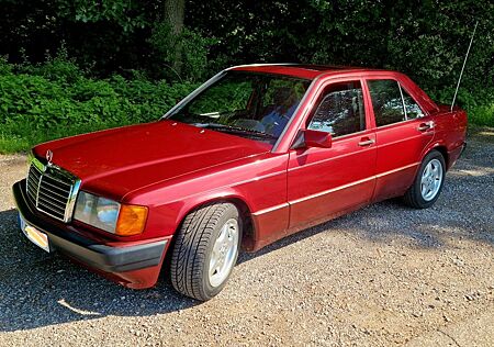 Mercedes-Benz 190 W201 Oldtimer mit Wertgutachten