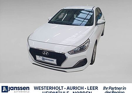 Hyundai i30 Sonderkontingent Navigation