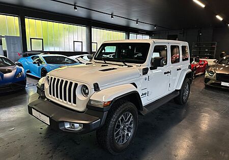 Jeep Unlimited Plug-In Hybrid Sahara