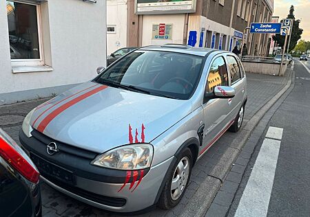 Opel Corsa 1.0 - Top Zustand 135000 KM