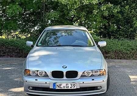 BMW 525i