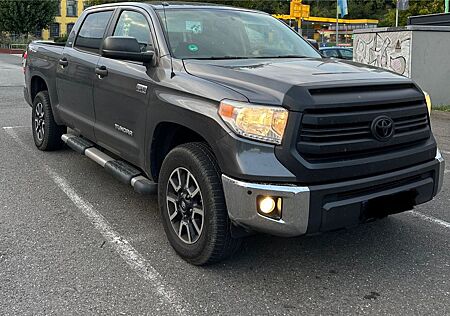 Toyota Tundra