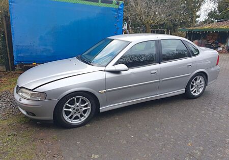 Opel Vectra 2.5 V6 Sport Sport Irmscher