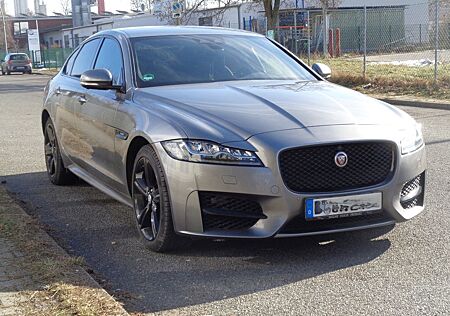Jaguar XF 30t AWD 300PS R-Sport Automatik/43.000km