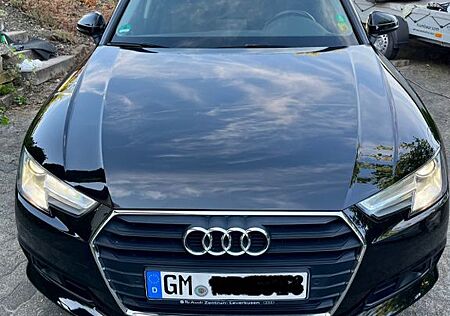 Audi A4 Avant 2.0 ACC, AHK