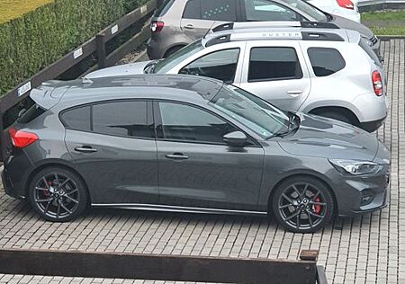 Ford Focus 2,3 EcoBoost ST ST