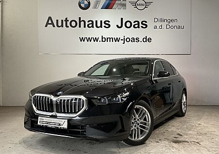 BMW 550e xDrive Autobahnassistent, Fahrwerk Professi