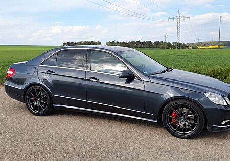 Mercedes-Benz E 500 4MATIC