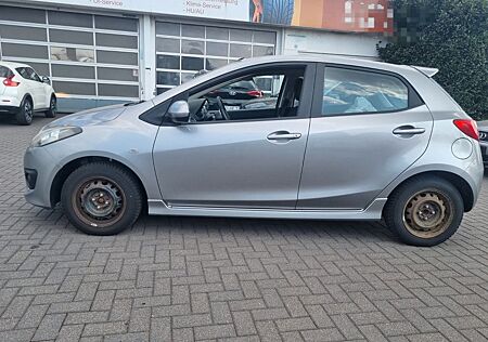 Mazda 2 Lim. 1.3 Dynamic/Klima/Shz/Pdc/MultiLenkrad