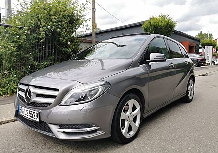 Mercedes-Benz B 200 -