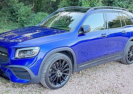 Mercedes-Benz GLB 250 4MATIC AMG/ Pano/Standheizung/360/7Sitze