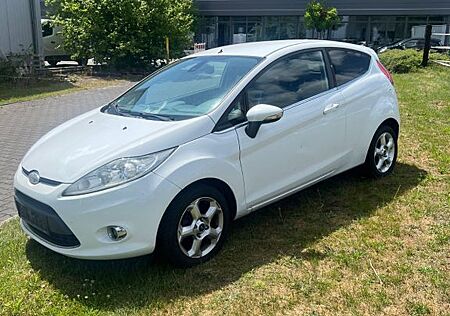 Ford Fiesta 1,6 TDCi 66kW DPF Titanium Titanium