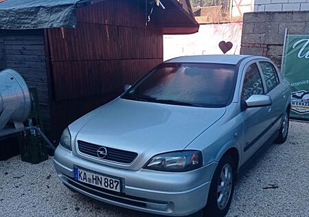 Opel Astra 1.6 Njoy Njoy
