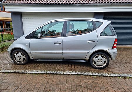Mercedes-Benz A 160 ELEGANCE Lang Elegance