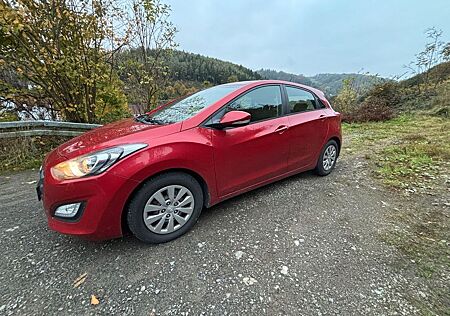 Hyundai i30 blue 1.4 -