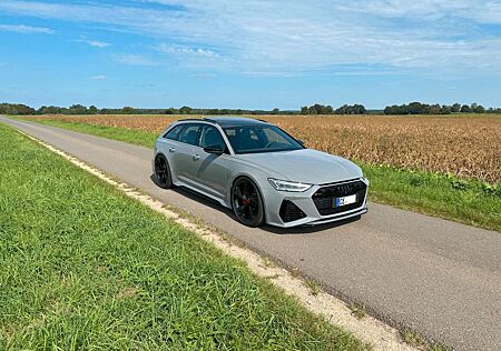 Audi RS6 Avant Dynamik B&O PANO AHK HUD SAGA