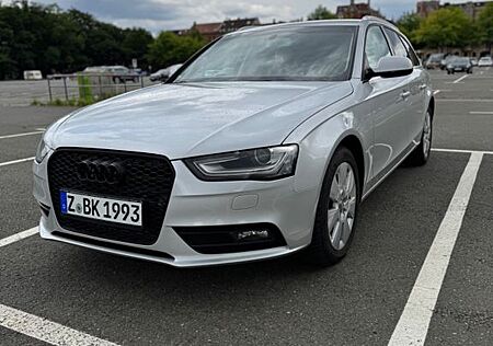 Audi A4 3.0 TDI AVANT XENON/LED MMI