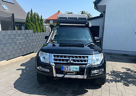 Mitsubishi Pajero 3,2 DI-D 4WD Edition Automatik ...