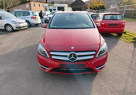 Mercedes-Benz B 200 Edition 1 Navi Leder