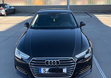 Audi A4 2.0 TDI S tronic -