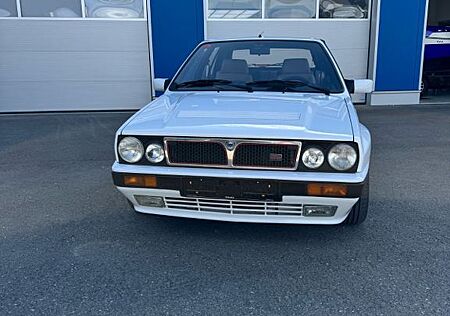 Lancia Delta Integrale HF 16V