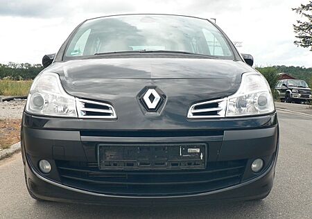 Renault Grand Modus Night & Day